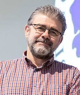 Dr. Jesús Maújo Fernández